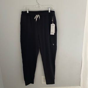 Black Vuori Sweatpants